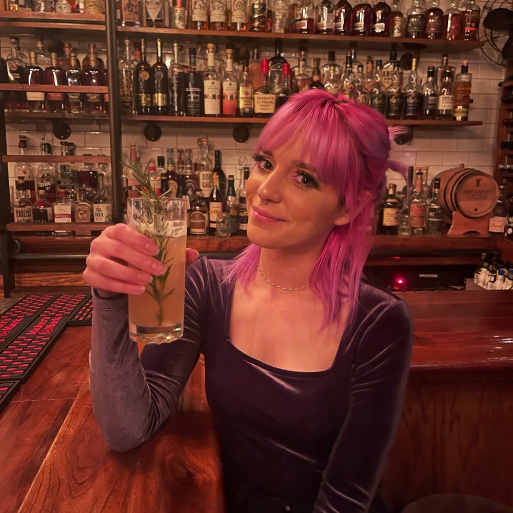 Meet your Posher, Victoria